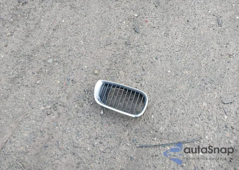 2004 BMW 325I из США, поврежденный, VIN WBAET37464NJ83644